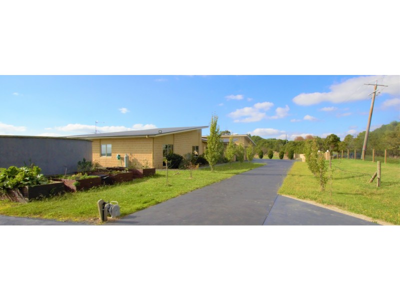 21 South Road, Loch VIC 3945