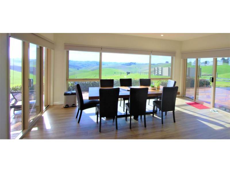 21 South Road, Loch VIC 3945