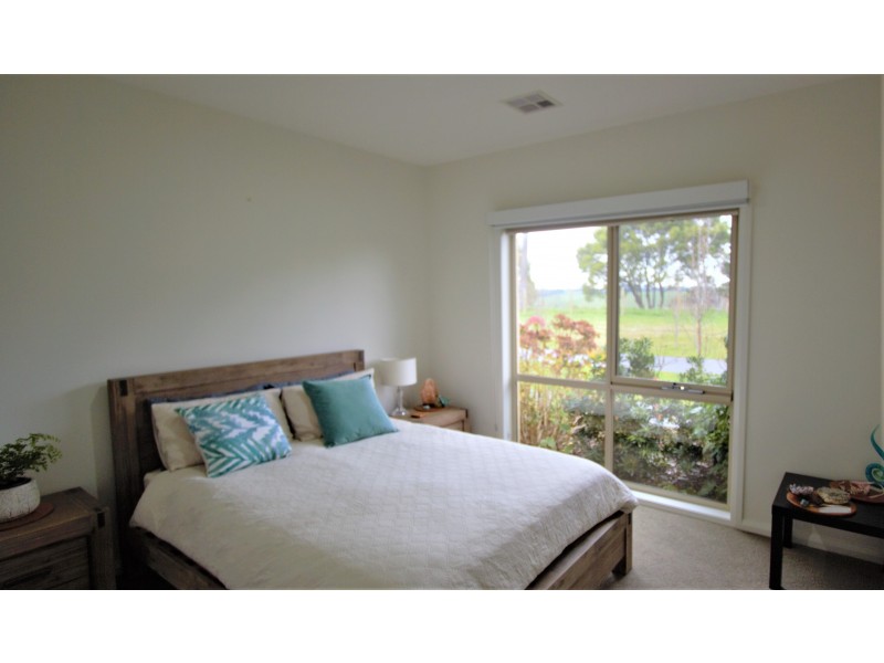 21 South Road, Loch VIC 3945