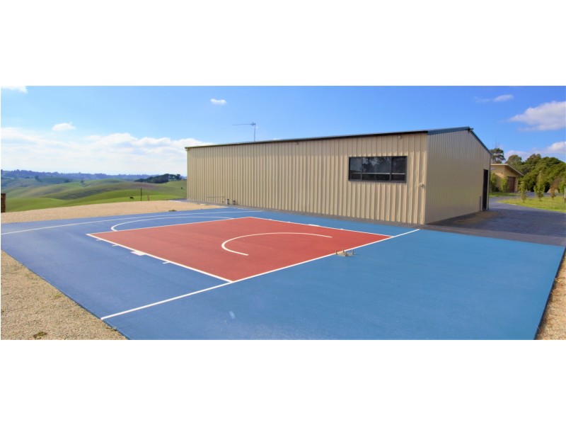 21 South Road, Loch VIC 3945