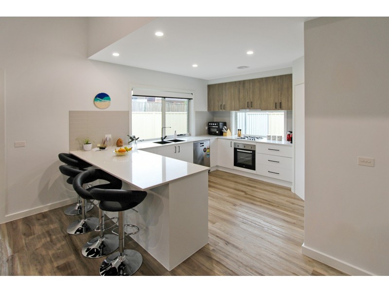 5 Fox Grove, Korumburra VIC 3950