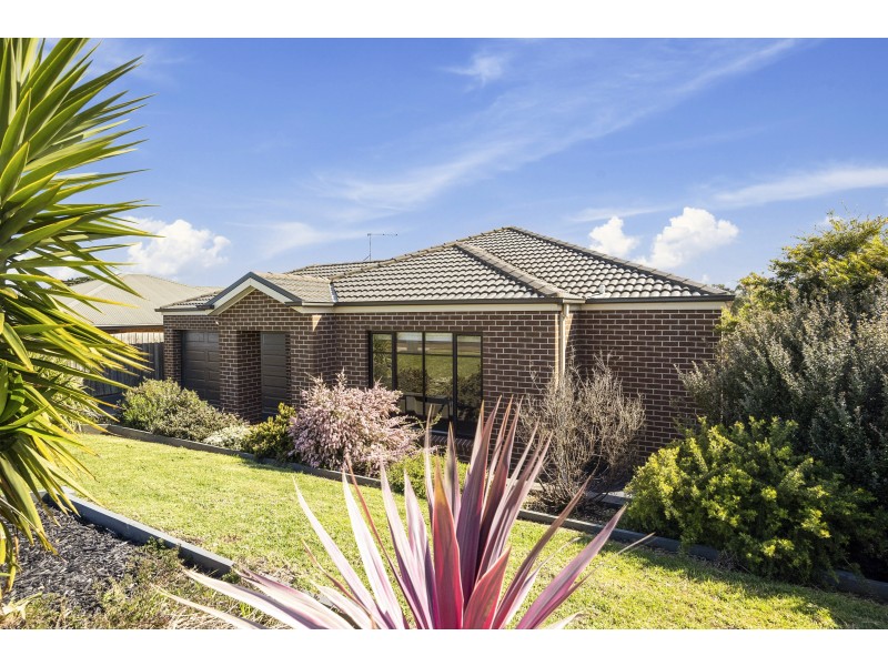 77 Shingler Street, Leongatha VIC 3953