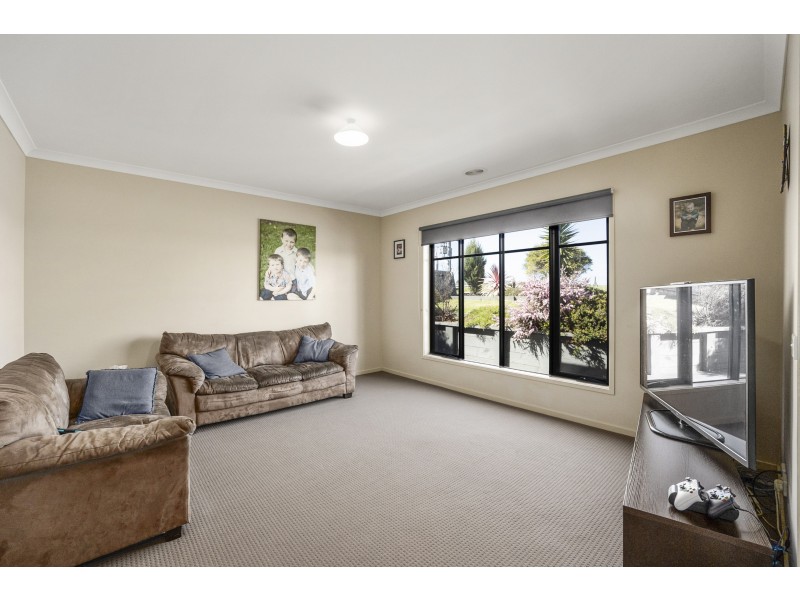 77 Shingler Street, Leongatha VIC 3953