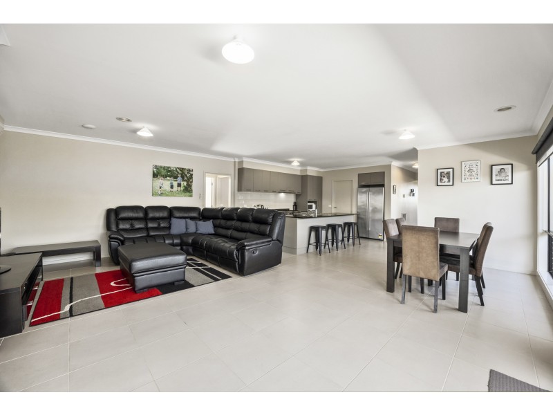 77 Shingler Street, Leongatha VIC 3953