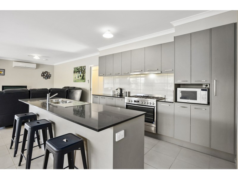 77 Shingler Street, Leongatha VIC 3953