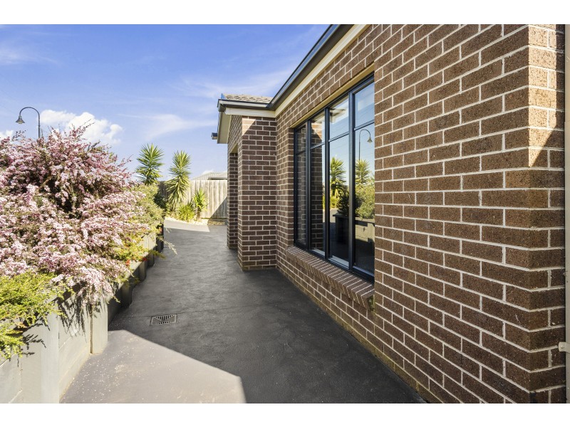 77 Shingler Street, Leongatha VIC 3953
