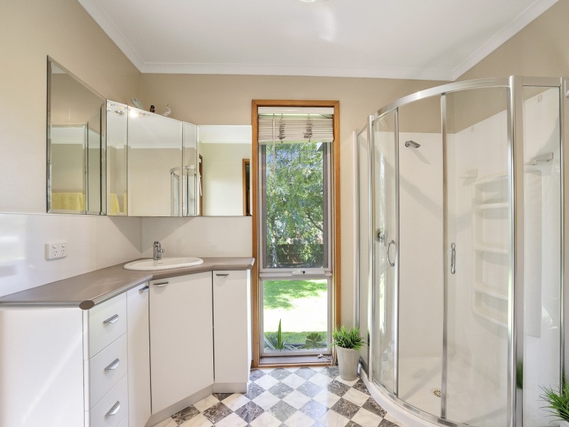 24 Elmores Road, Korumburra VIC 3950