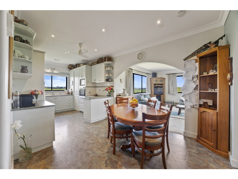 190 South Road, Loch VIC 3945