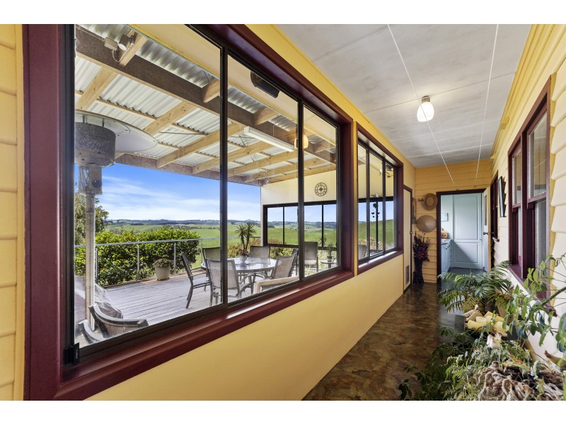 190 South Road, Loch VIC 3945