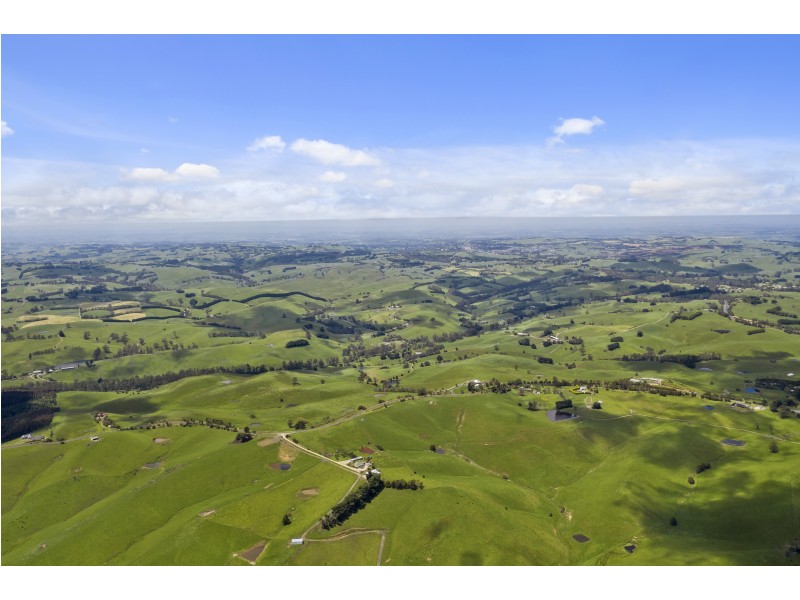 190 South Road, Loch VIC 3945