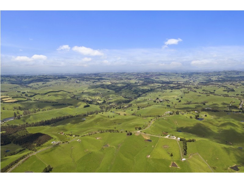 190 South Road, Loch VIC 3945