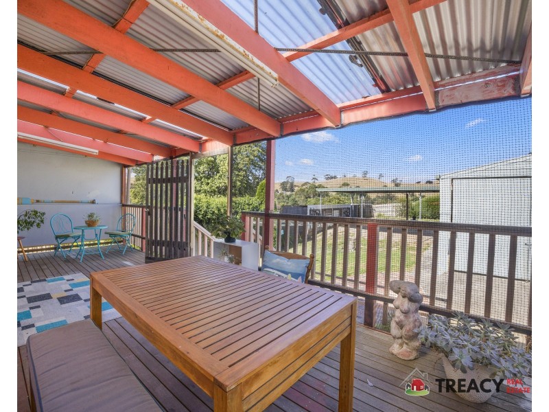 3 Mary Street, Loch VIC 3945