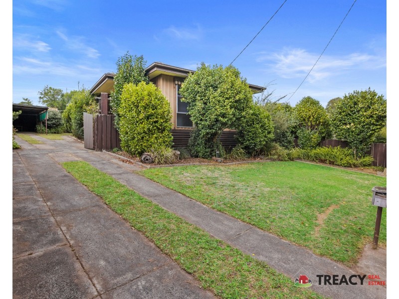 42 Greenwood Parade, Leongatha VIC 3953