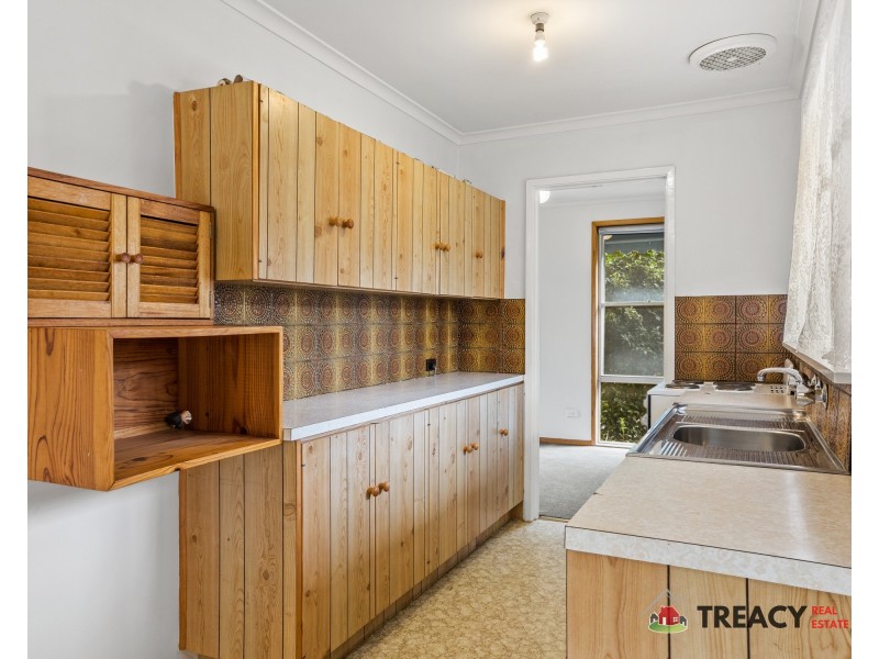 42 Greenwood Parade, Leongatha VIC 3953