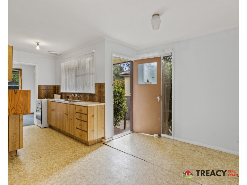 42 Greenwood Parade, Leongatha VIC 3953