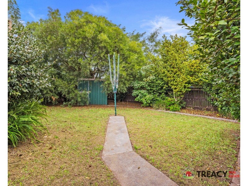 42 Greenwood Parade, Leongatha VIC 3953