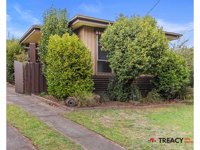 42 Greenwood Parade, Leongatha VIC 3953