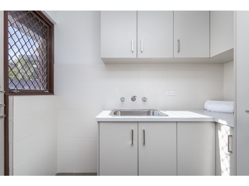 10A Macrae Road, Applecross WA 6153