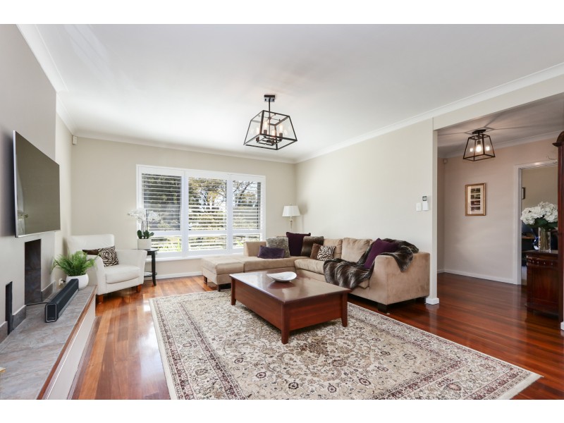 1 Shirley Avenue, Mount Pleasant WA 6153