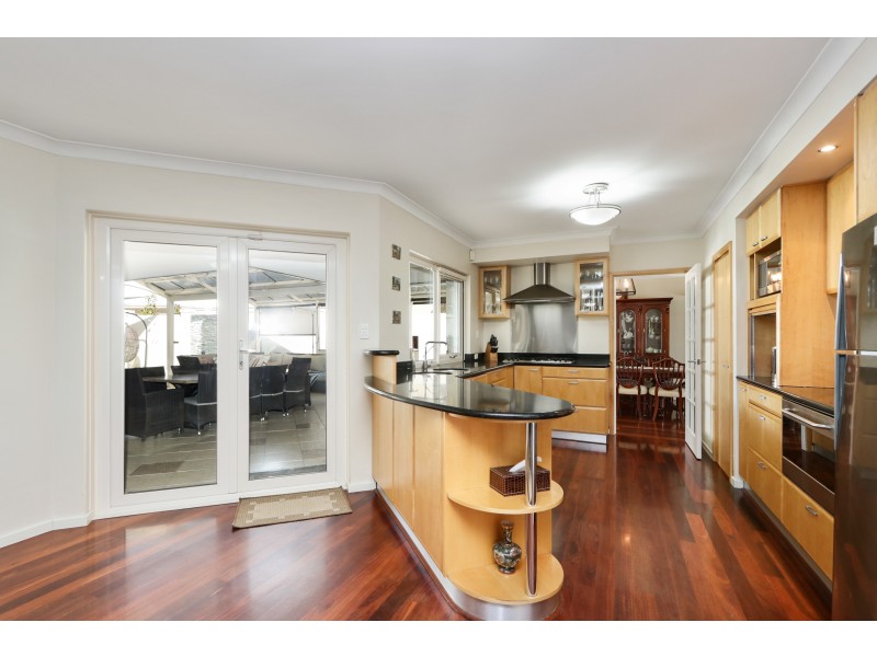 1 Shirley Avenue, Mount Pleasant WA 6153