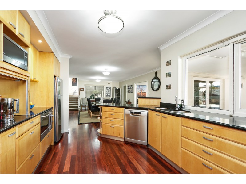 1 Shirley Avenue, Mount Pleasant WA 6153