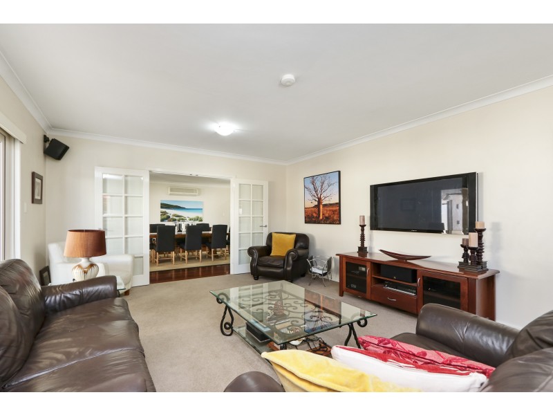 1 Shirley Avenue, Mount Pleasant WA 6153