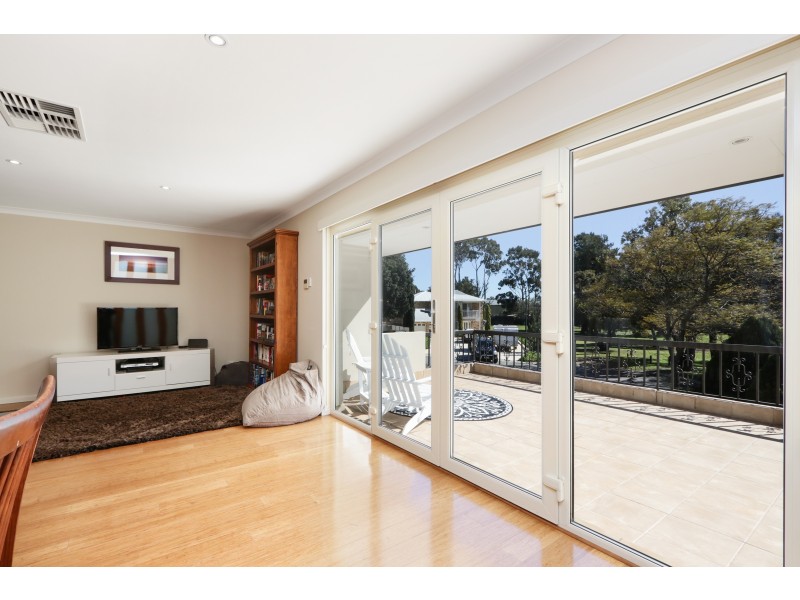 1 Shirley Avenue, Mount Pleasant WA 6153