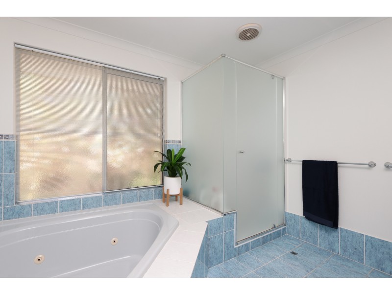 1 Shirley Avenue, Mount Pleasant WA 6153