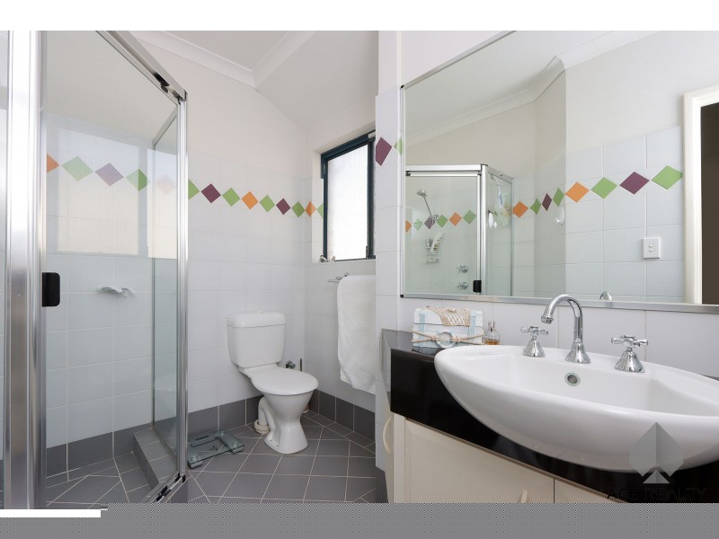 2/16 Kintail Road, Applecross WA 6153