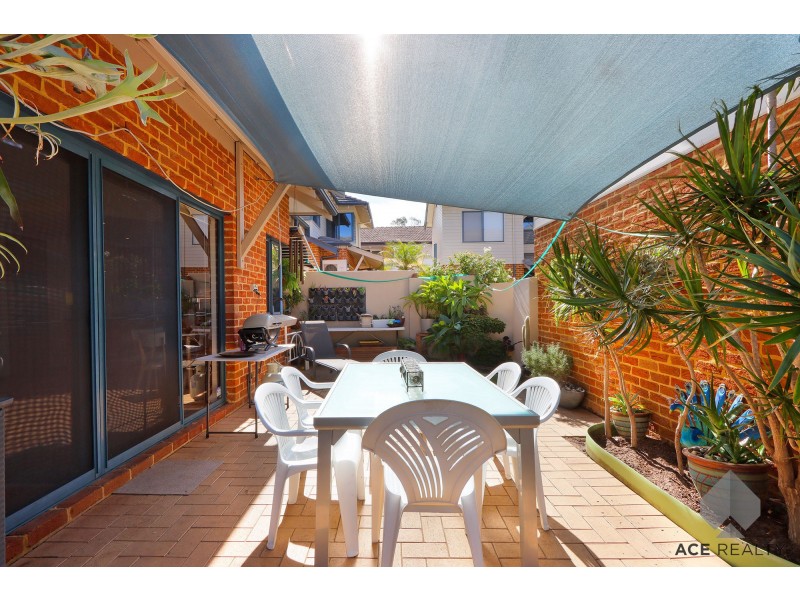 2/16 Kintail Road, Applecross WA 6153