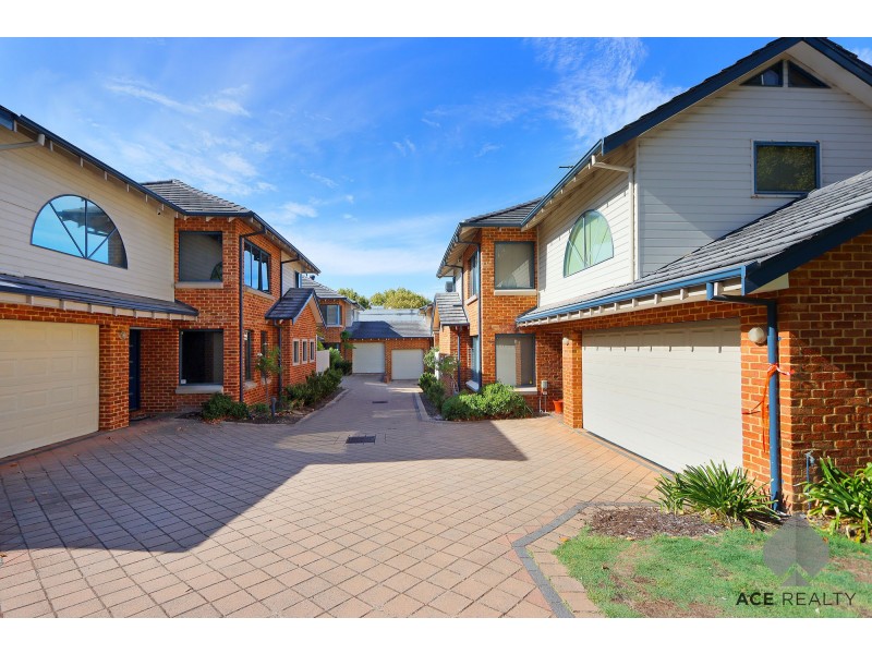 2/16 Kintail Road, Applecross WA 6153