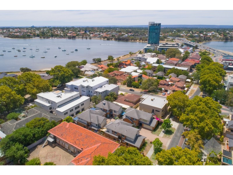 2/16 Kintail Road, Applecross WA 6153