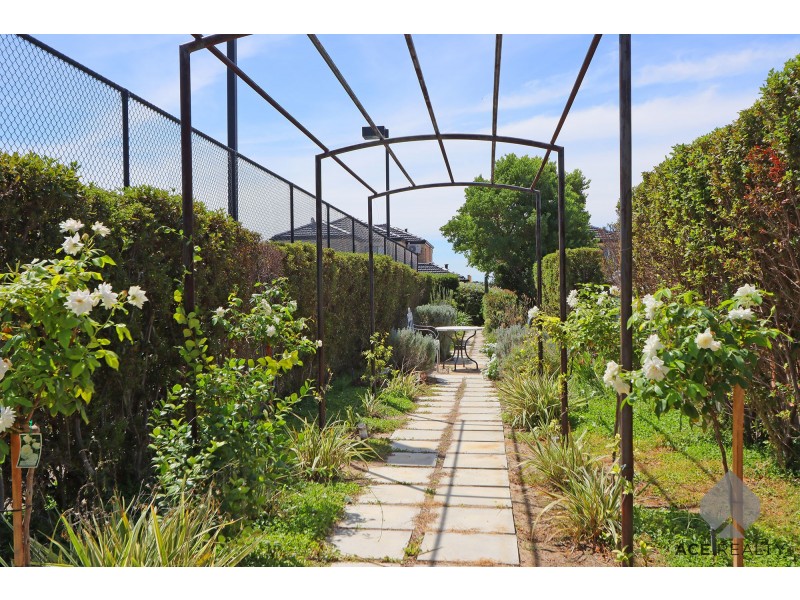 20 Bridges Road, Melville WA 6156