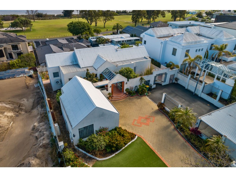 86 Tweeddale Road, Applecross WA 6153