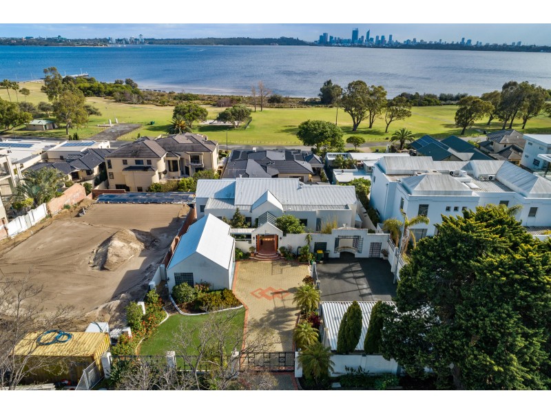 86 Tweeddale Road, Applecross WA 6153