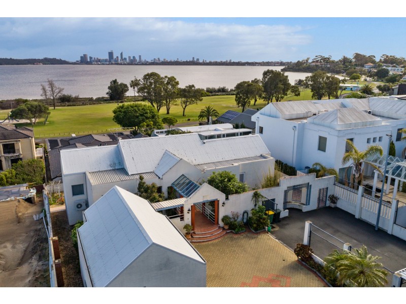 86 Tweeddale Road, Applecross WA 6153