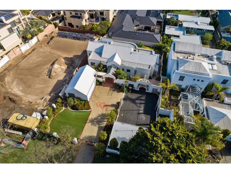 86 Tweeddale Road, Applecross WA 6153