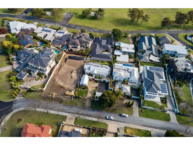 86 Tweeddale Road, Applecross WA 6153