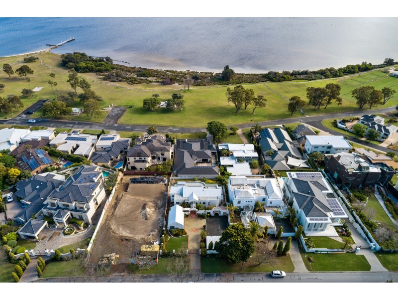 86 Tweeddale Road, Applecross WA 6153