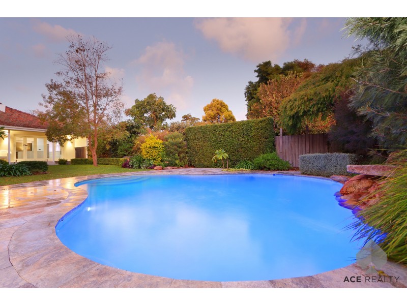 27 Glenelg Street, Applecross WA 6153