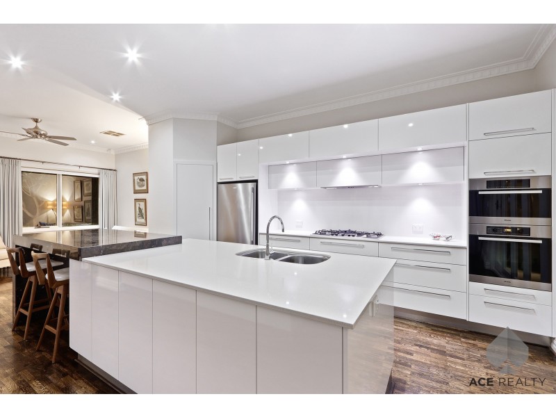 27 Glenelg Street, Applecross WA 6153