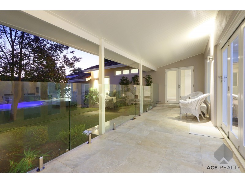 27 Glenelg Street, Applecross WA 6153