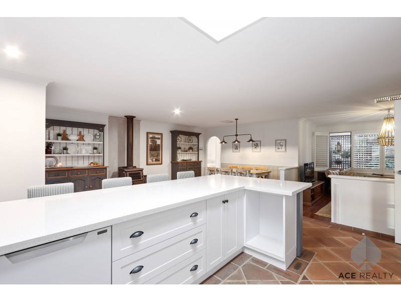 6A Atkins Road, Applecross WA 6153