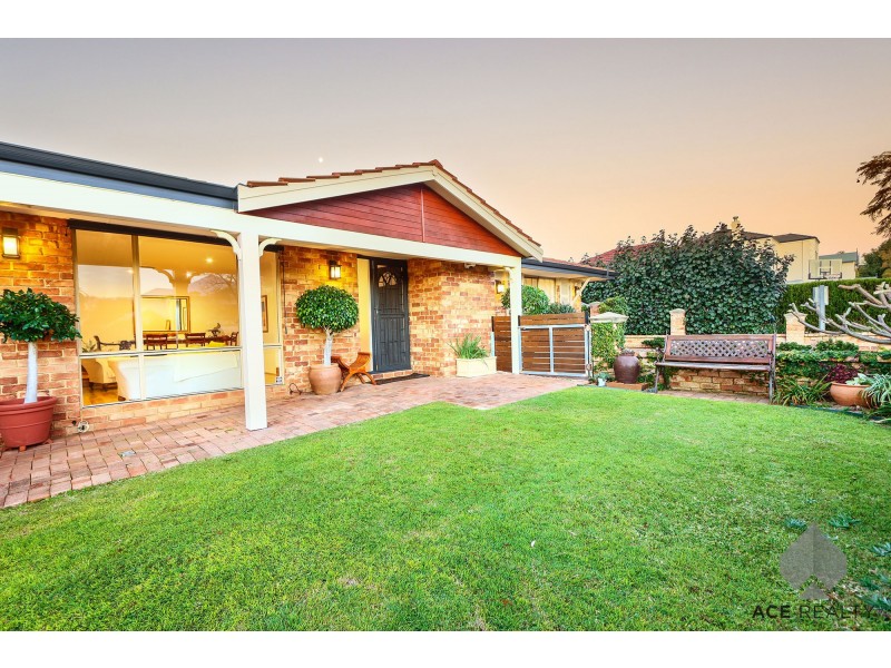 6A Atkins Road, Applecross WA 6153