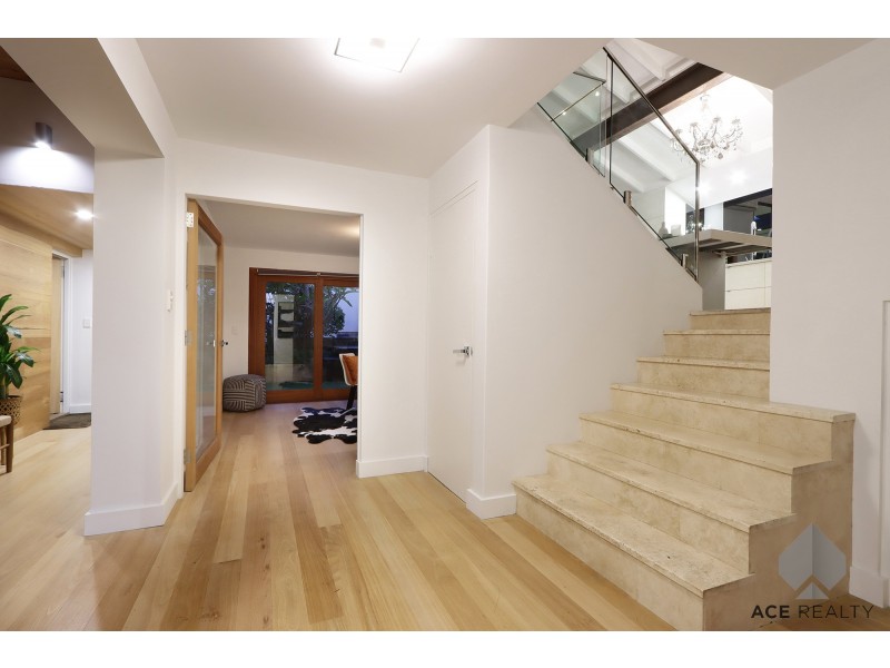 8B Atkins Road, Applecross WA 6153