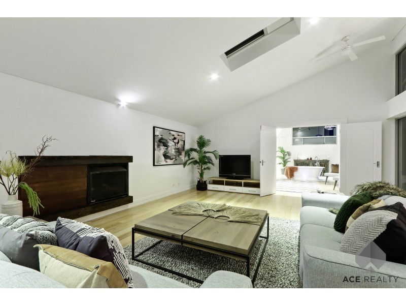 8B Atkins Road, Applecross WA 6153