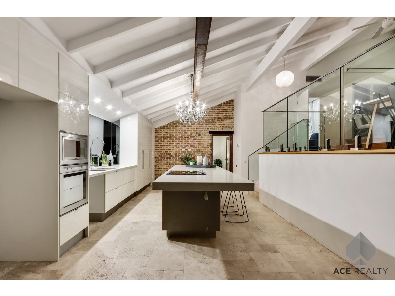 8B Atkins Road, Applecross WA 6153