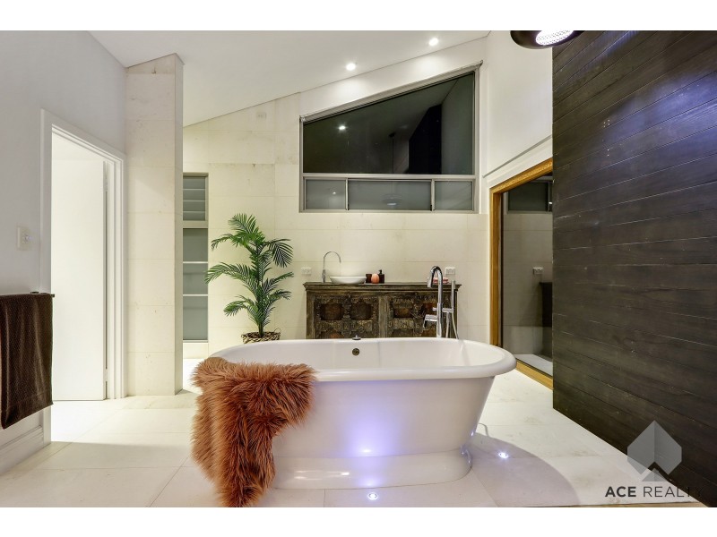 8B Atkins Road, Applecross WA 6153