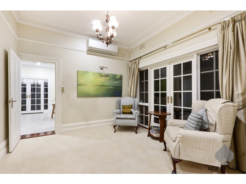 7 Third Avenue, Applecross WA 6153