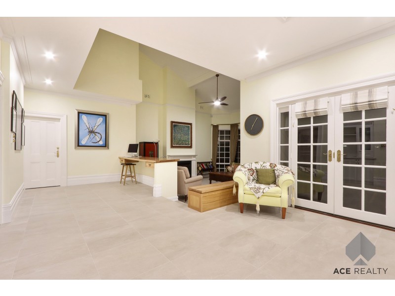 7 Third Avenue, Applecross WA 6153